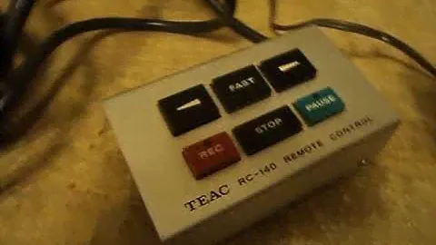 Testing Teac RC-140 Remote Control for Teac Tape Decks.