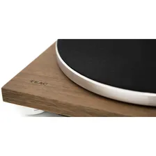 Проигрыватель виниловых дисков TEAC TN-400BT-X walnut high gloss