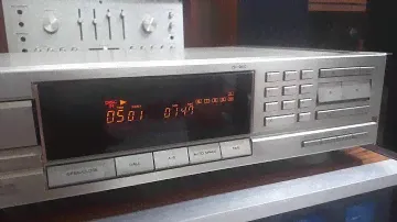 DÃ BÁN CD TEAC ZD900