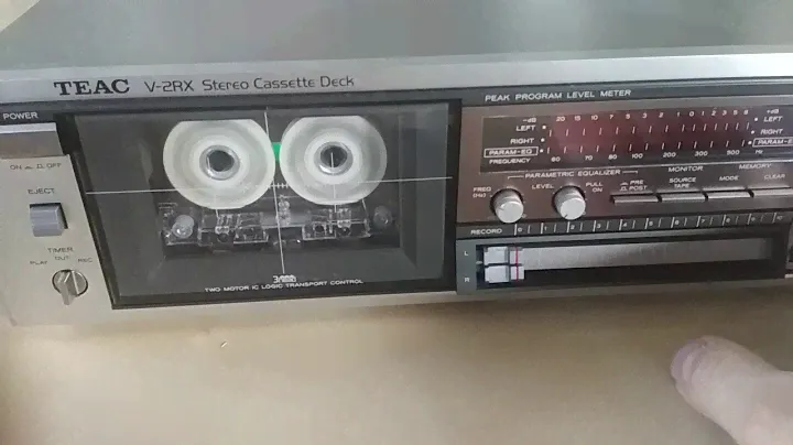 Кассетная дека Teac v-2rx