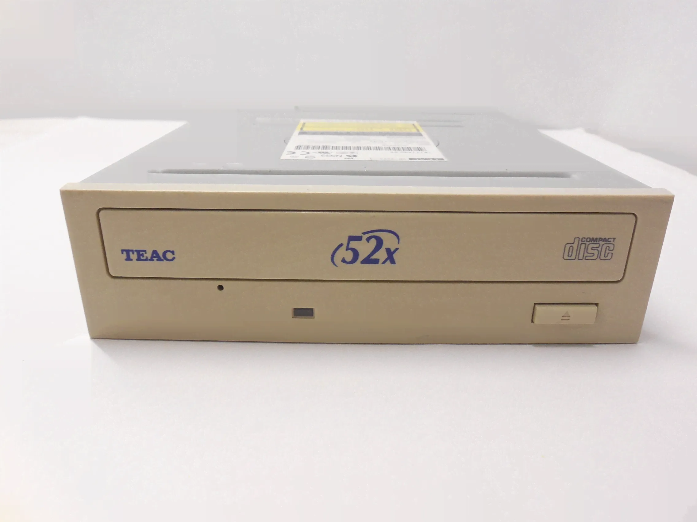 Легенда! Привод CD ROM TEAC CD-552G-1