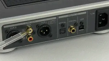 TEAC UD-H01 D/A-Wandler mit USB für PC/Mac (XLR Ausgang, Opt/Koax Eingang)