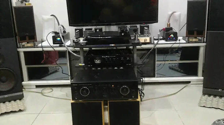 Teac AR-650MK II with Jbl XE4