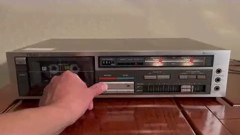 Vintage cassette deck TEAC V-317