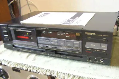 Кассетная дека TEAC V-770-0
