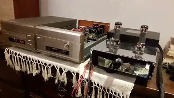 TEAC P-700 VRDS CD Transport + TEAC D-700 DAC
