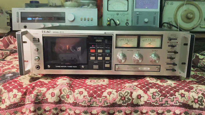 Teac model C-1. Старичок разбойник.