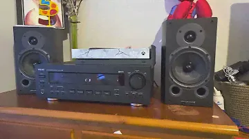 TEAC Ag-790 amplifier