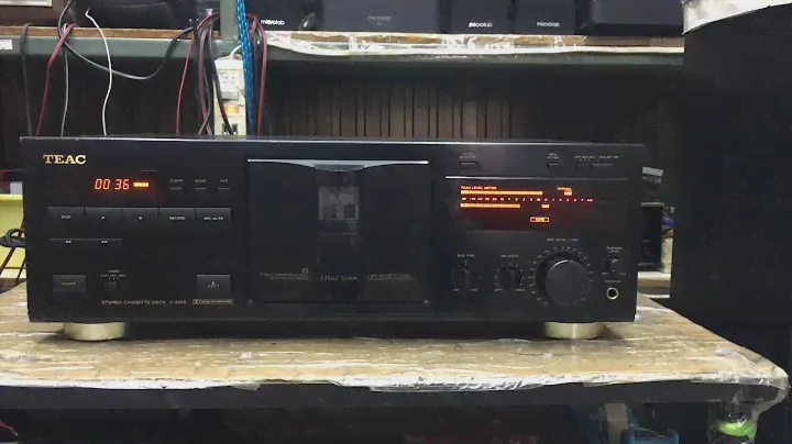 TEAC V-3010 Stereo Cassette Deck