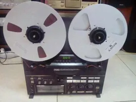 Катушечный магнитофон TEAC X-2000M