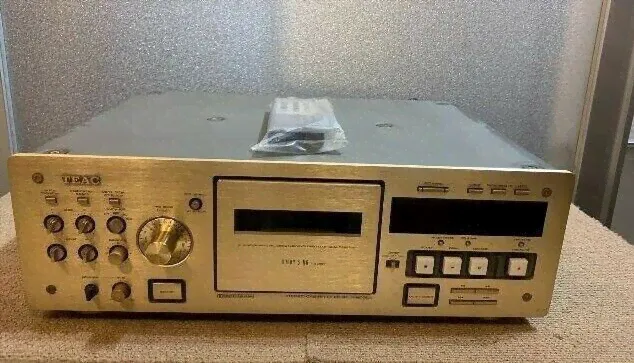 Teac V-8030S Stereo Cassette Deck With Remote Control Tested Free Shipping-0