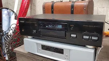 TEAC CD-P3450 CD PLAYER /1bit DAC+8X Oversampling Digital Filter