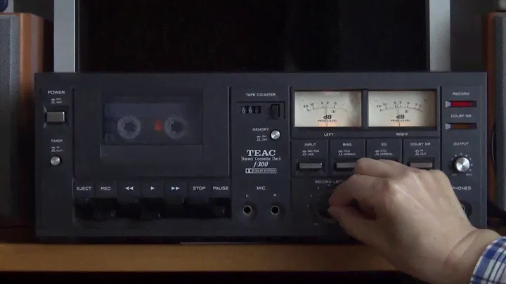 Old But Cool Vintage Audio / Cassette Deck TEAC f-300