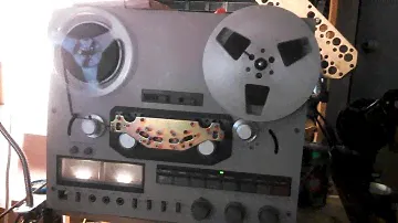 Teac X-7R playing vintage music.